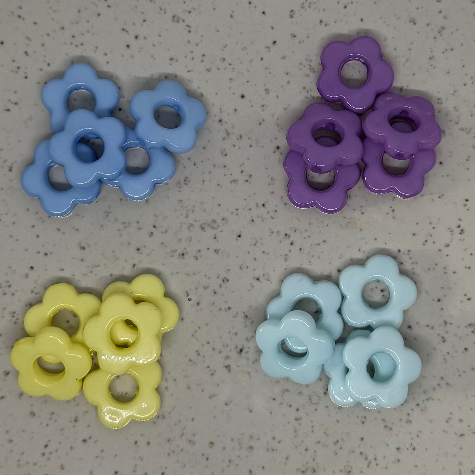 Pastel Mini Flowers: 8 Colour Options